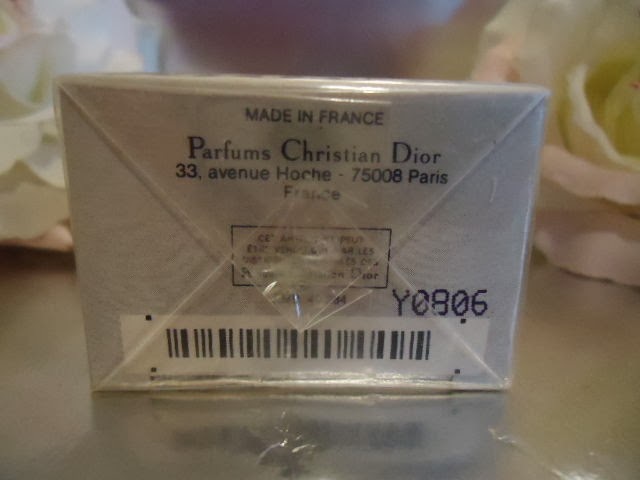 Пробить духи на оригинальность. Батч код духи Christian Dior. Батч код guess духи. Батч код на коробке духов. Штрих коды для парфюмерии.