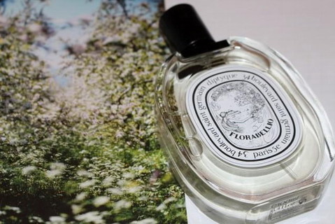 Diptyque пополнил рынок унисекс парфюмерии новинкой под названием Florabellio