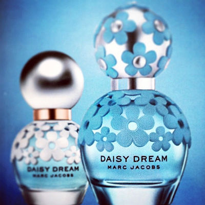 Marc-Jacobs-Daisy-Dream-Forever-poster
